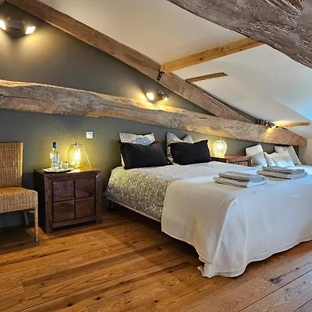 Chateau La Bastide Cardan Вилла Saint-Sulpice-de-Pommiers