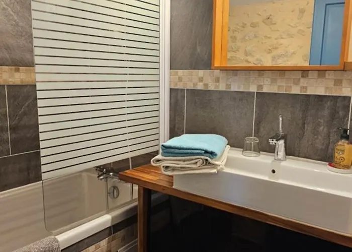 Chateau La Bastide Cardan Villa *